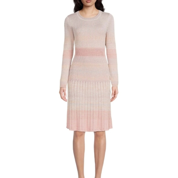 Elegant Pink and Cream Knit Dress - Picture 1 of 6